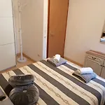 Dora *