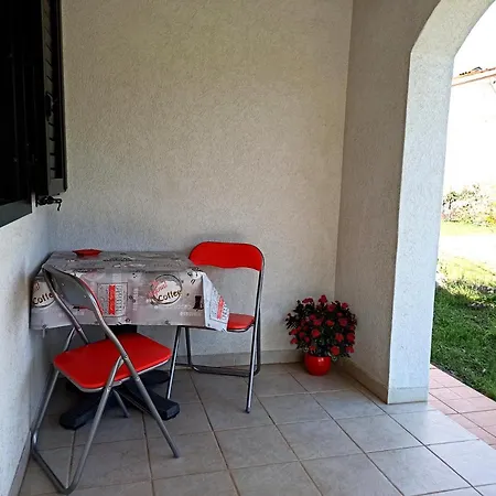 Dora Apartment
