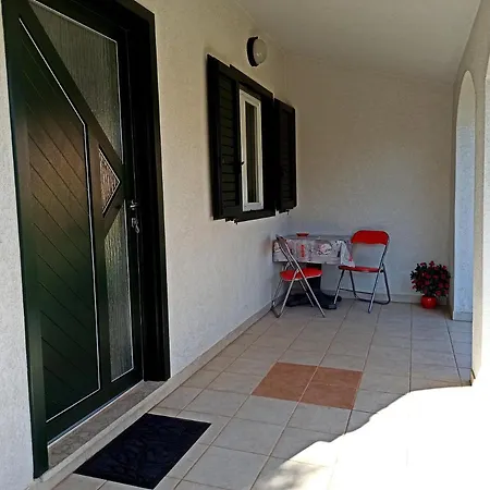 Dora Apartment